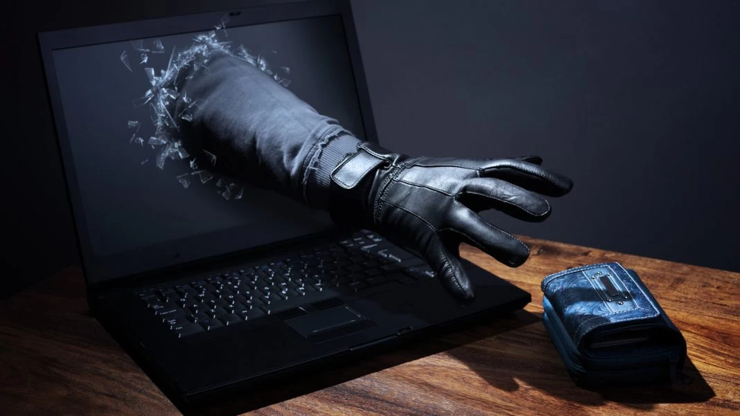 Google: Ένας στους 10 Έλληνες θύμα απάτης – Οδηγίες για ασφαλή πλοήγηση